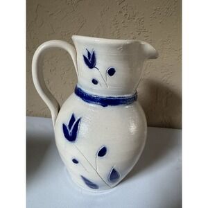 Vintage Williamsburg Pottery Salt Glaze Blue Tulip Stoneware Pitcher USA 7 in